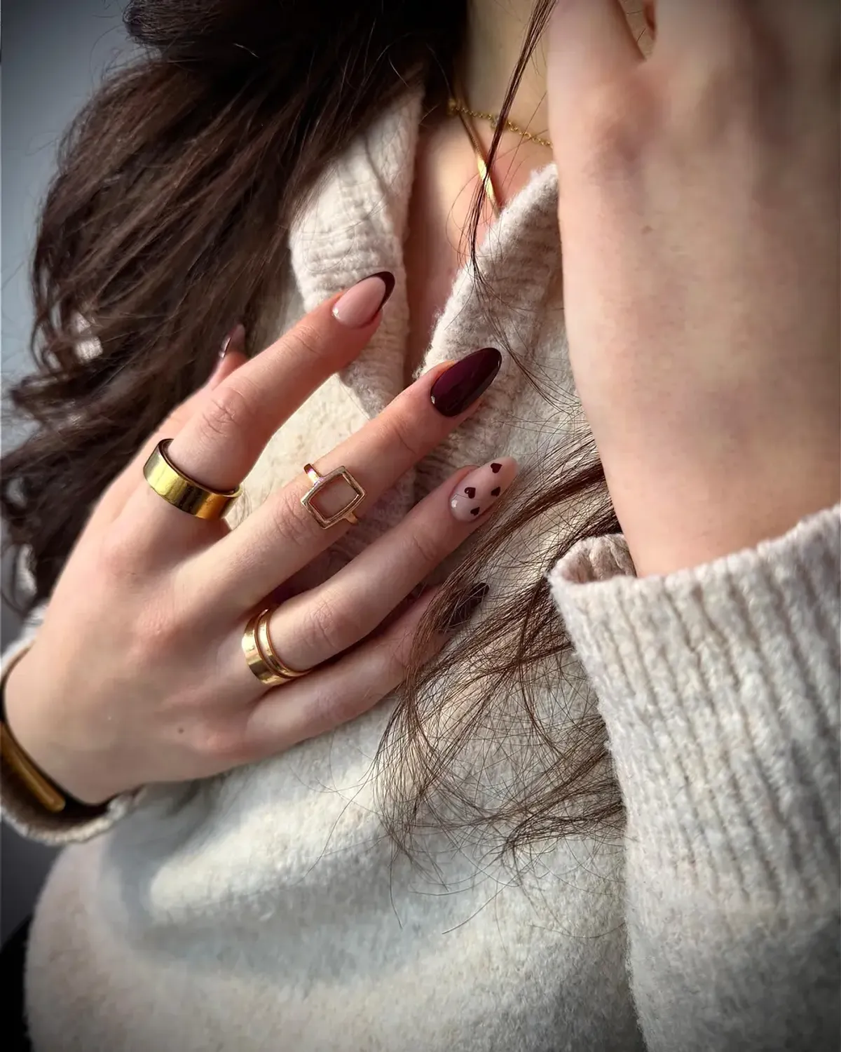 Burgundy French gel nails by Bärli Nails in Neuhausen am Rheinfall